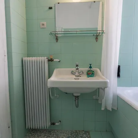 Anna Apartment